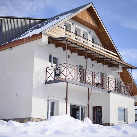 White House Gudauri Hotel Bagian luar foto