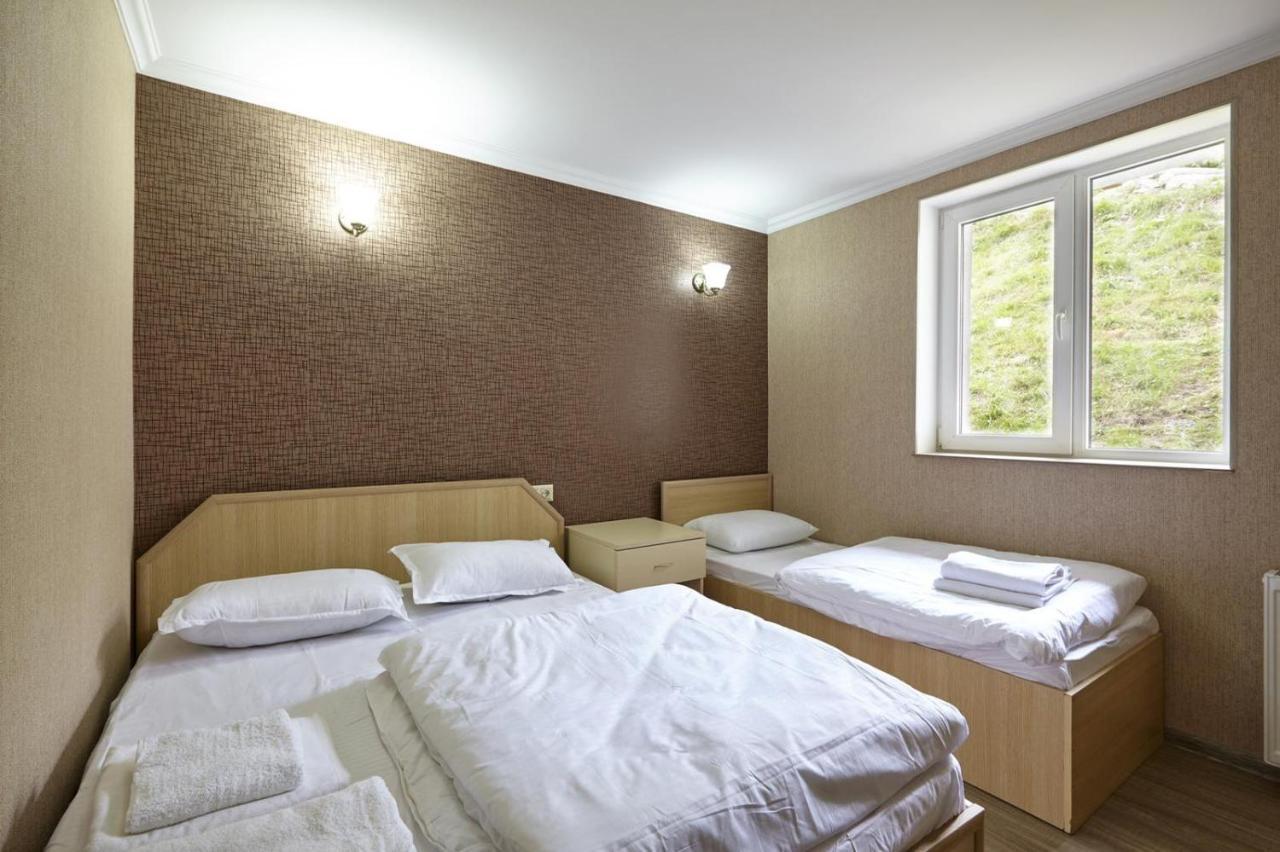 White House Gudauri Hotel Bagian luar foto