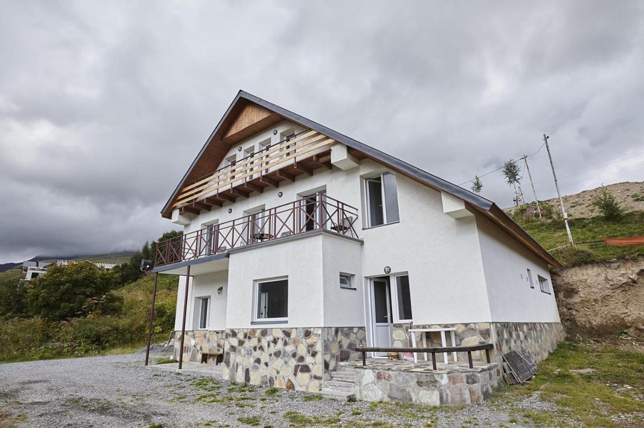 White House Gudauri Hotel Bagian luar foto